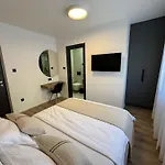 Barbara 3*
